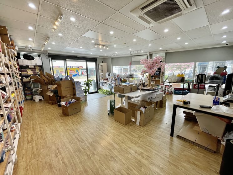 Click to view all images Shop 1/1 Young Street Southport QLD 4215 - Image 2
