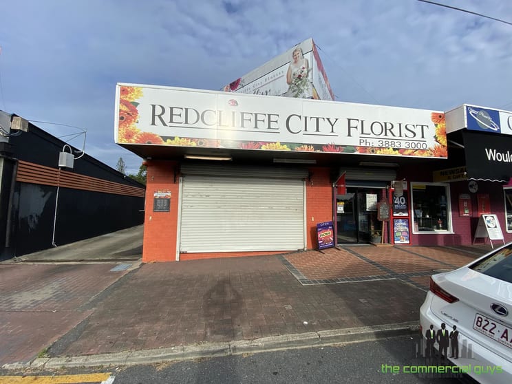 Click to view all images 2/261 Victoria Ave Redcliffe QLD 4020 - Image 1