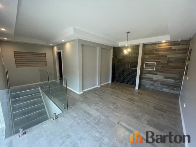 Click to view all images Unit 3/27-29 Kembla Street Fyshwick ACT 2609 - Image 3