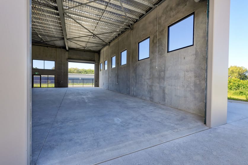 Click to view all images 1 Arnold Street Aeroglen QLD 4870 - Image 3