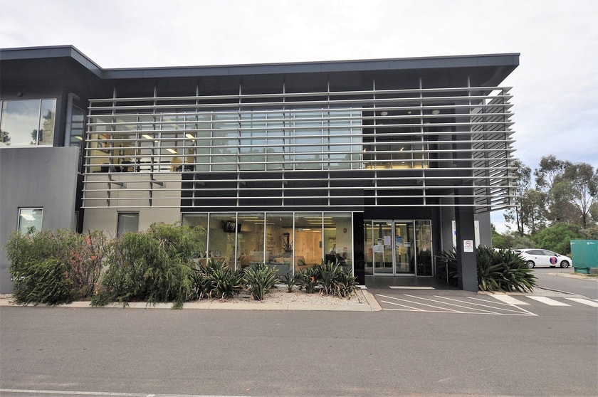 Click to view all images 1 Chum Street Golden Square VIC 3555 - Image 1