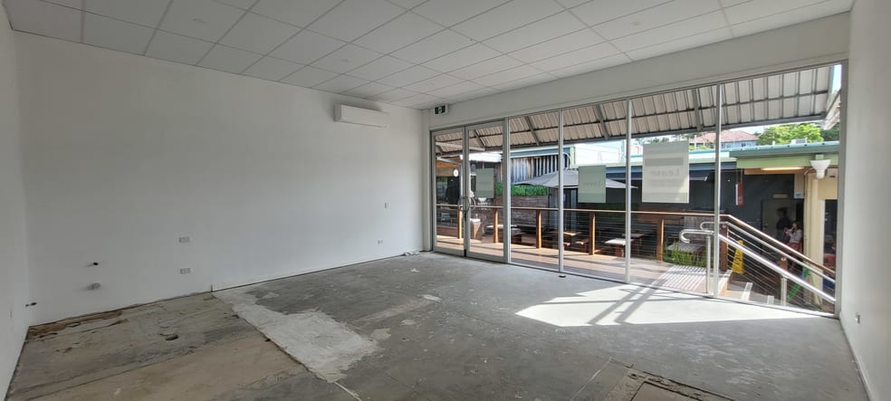Click to view all images Shop 4, Lot 3/19-21 Park Avenue Burleigh Heads QLD 4220 - Image 3