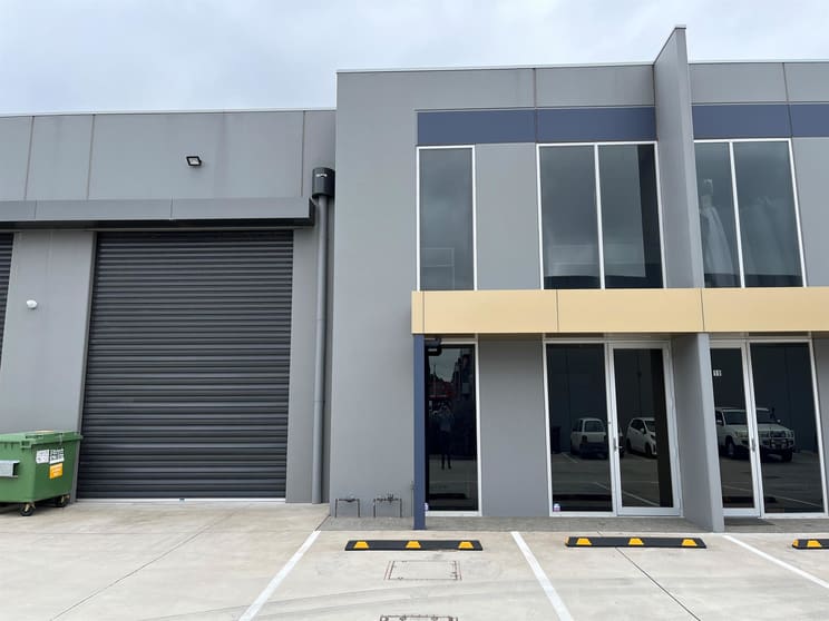 Click to view all images 9/7 Samantha Court Knoxfield VIC 3180 - Image 2