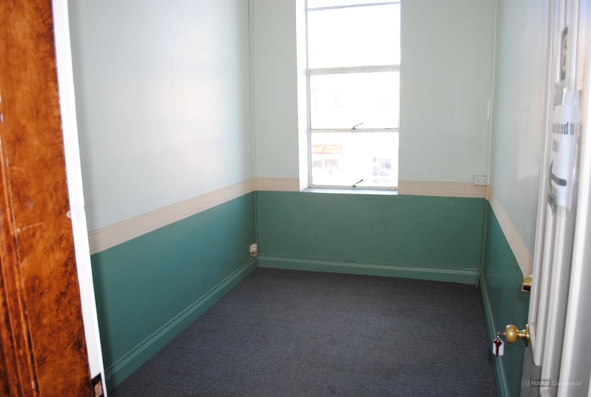 Click to view all images FF Suite 6/217 Margaret Street Toowoomba City QLD 4350 - Image 2