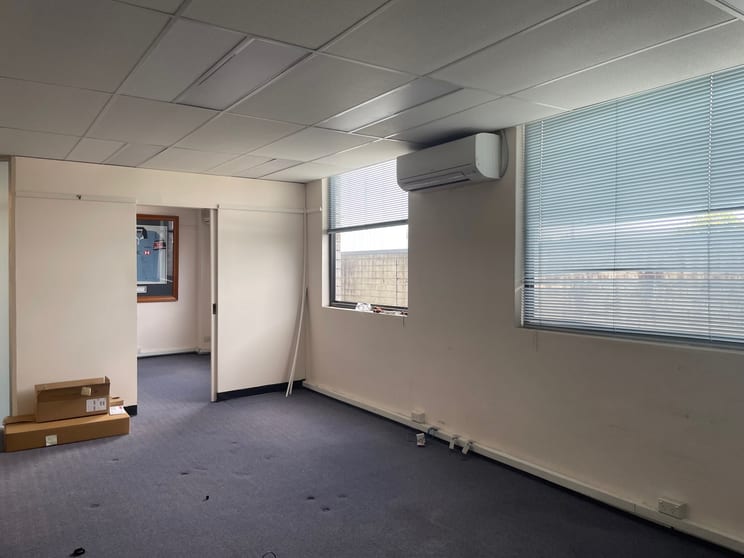 Click to view all images 14/75 Pacific Highway Hornsby NSW 2077 - Image 3
