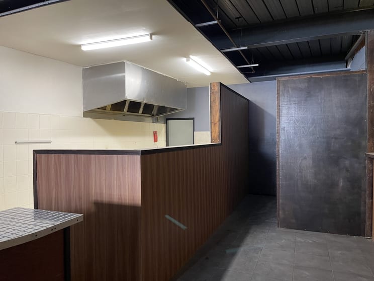 Click to view all images 726 Mt Alexander Road Moonee Ponds VIC 3039 - Image 2