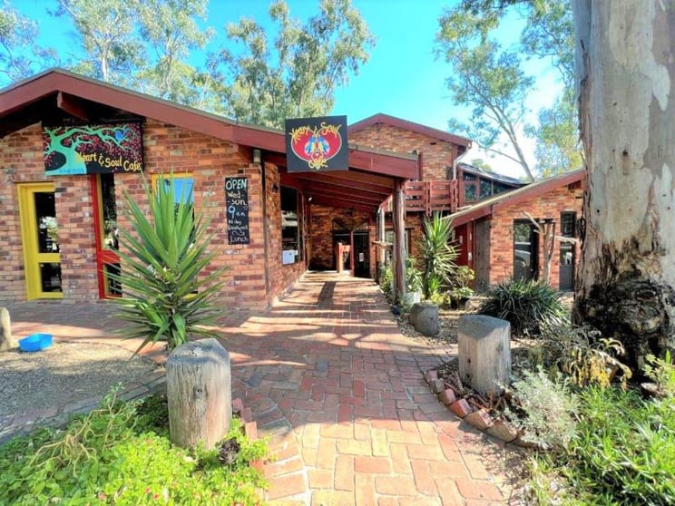 Click to view all images Shop 4, 850 Heidelberg-Kinglake Road Hurstbridge VIC 3099 - Image 1