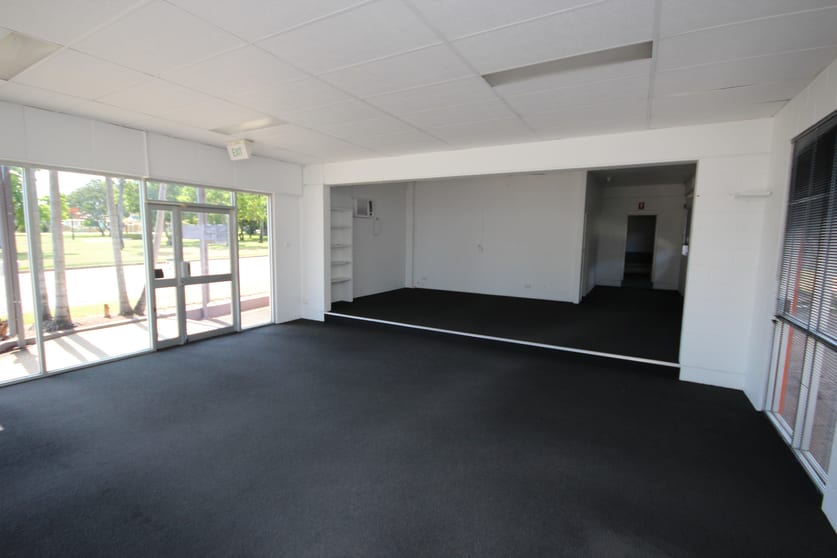 Click to view all images 59 Ingham Road West End QLD 4810 - Image 3