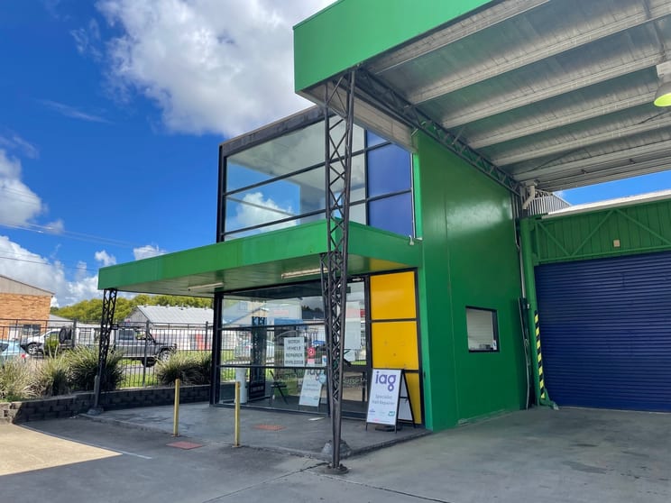 Click to view all images 251 Mann Street Armidale NSW 2350 - Image 2