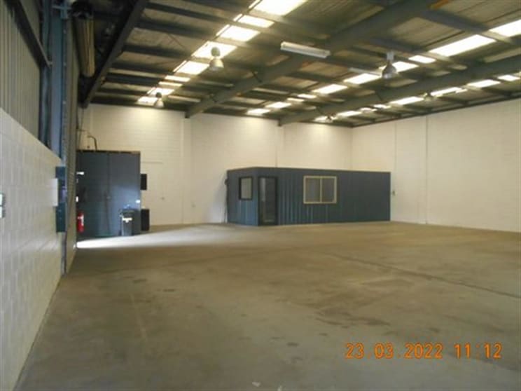 Click to view all images 7/96 Canterbury Road Bayswater VIC 3153 - Image 3