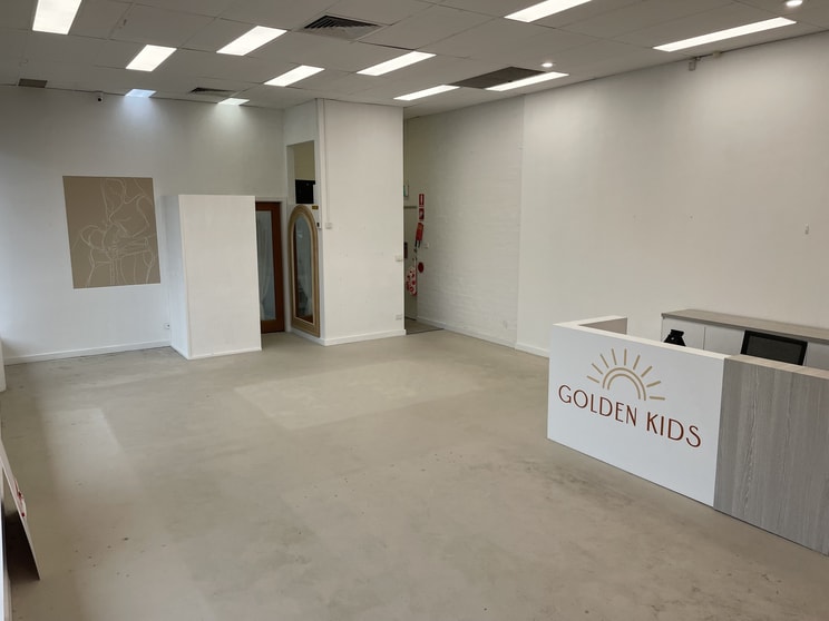Click to view all images 2/237-239 Princes Highway Corrimal NSW 2518 - Image 2