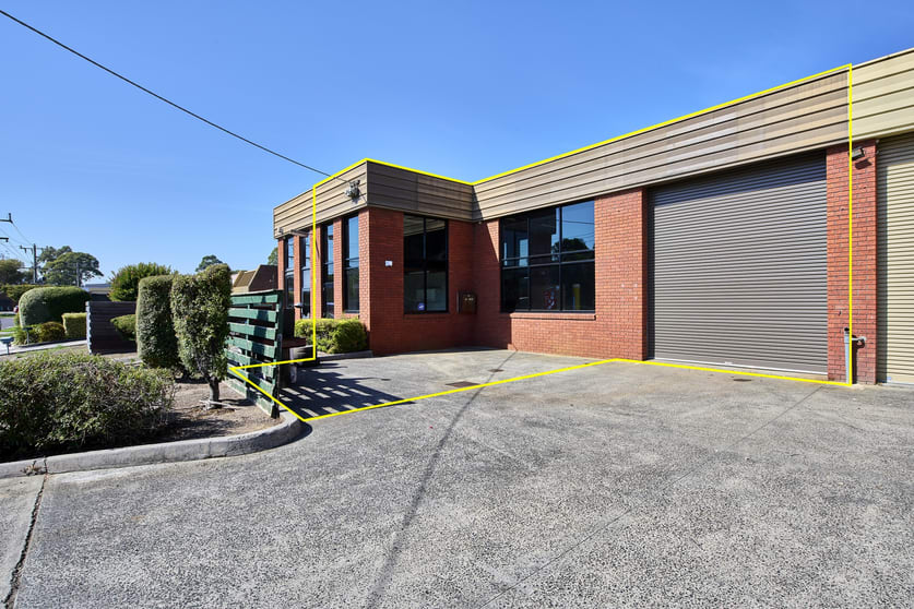 Click to view all images 3/9 Woodbine Court Wantirna South VIC 3152 - Image 2