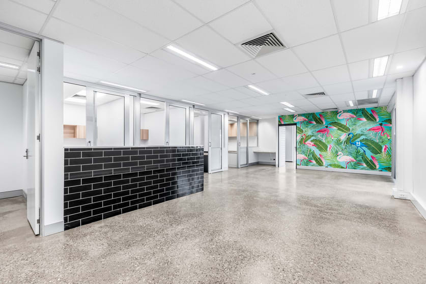 Click to view all images 307 Old Cleveland Road Coorparoo QLD 4151 - Image 3