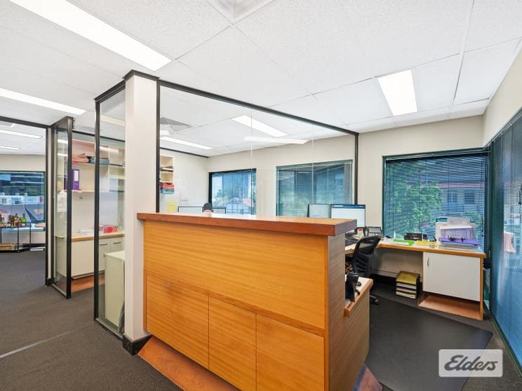Click to view all images 32 Logan Road Woolloongabba QLD 4102 - Image 2