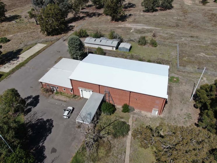 Click to view all images 490 Verney.. Road Shepparton VIC 3630 - Image 3