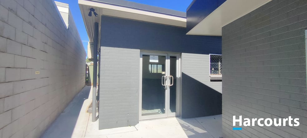 Click to view all images 4/130 Churchill Street Childers QLD 4660 - Image 1