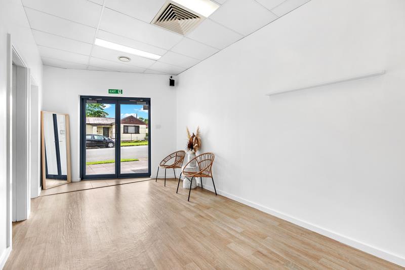 Click to view all images Ground Suite 5/41 Charles Street Warners Bay NSW 2282 - Image 3