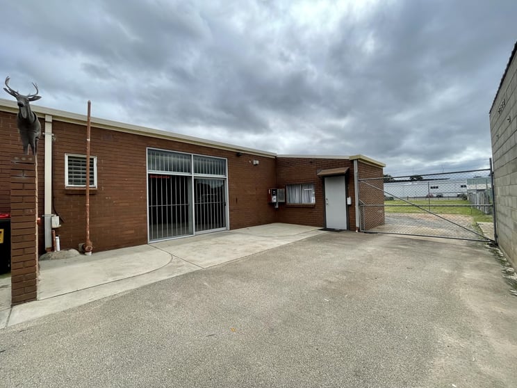 Click to view all images 3/12 Gordon Street Bairnsdale VIC 3875 - Image 1