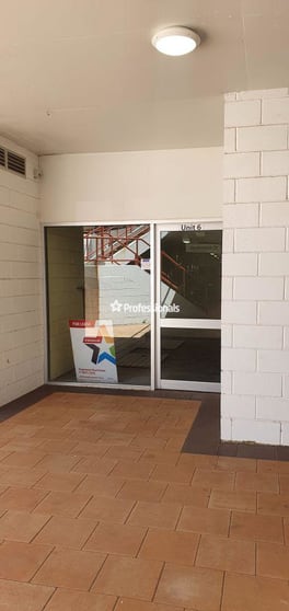 Click to view all images Unit 6, 81 Dempster Street Esperance WA 6450 - Image 1