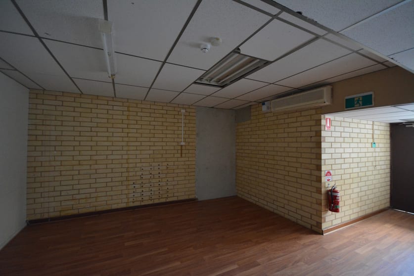Click to view all images 222 Grote Street Adelaide SA 5000 - Image 2