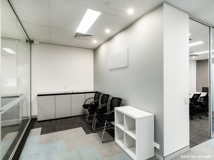 Click to view all images 28 Clarke Street Crows Nest NSW 2065 - Image 3