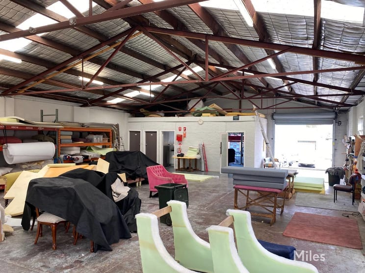 Click to view all images 23 Percy Street Heidelberg West VIC 3081 - Image 3