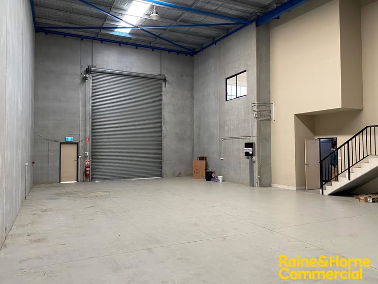 Click to view all images Prestons NSW 2170 - Image 3