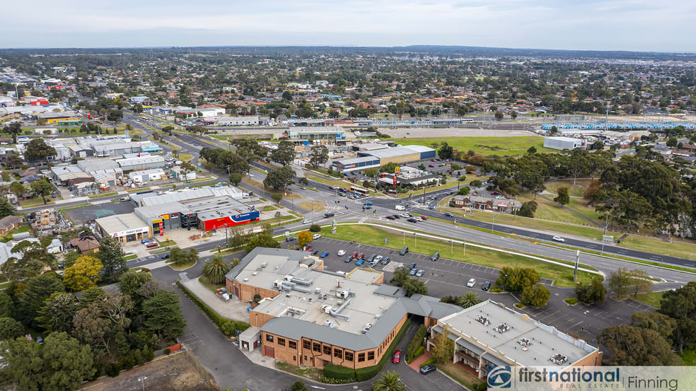 Click to view all images 1/106 Camms Road Cranbourne VIC 3977 - Image 2
