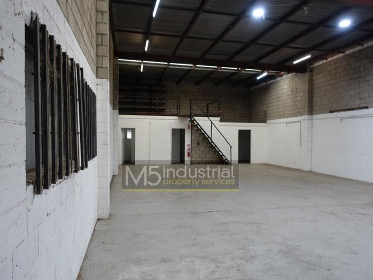 Click to view all images Unit 14/17-19 Governor Macquarie Drive Chipping Norton NSW 2170 - Image 2