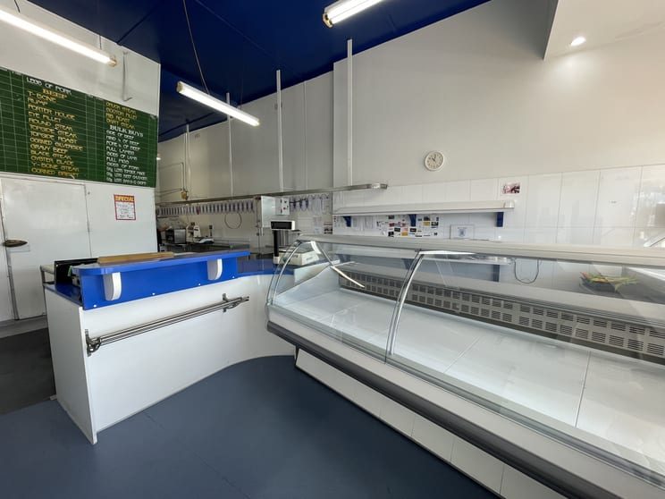 Click to view all images 13 Commercial Street Korumburra VIC 3950 - Image 3
