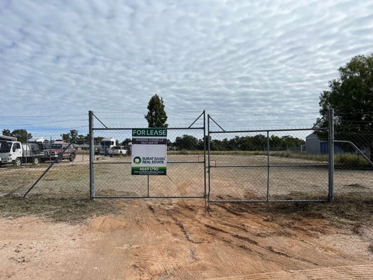 Click to view all images 25 Malduf St Chinchilla QLD 4413 - Image 1
