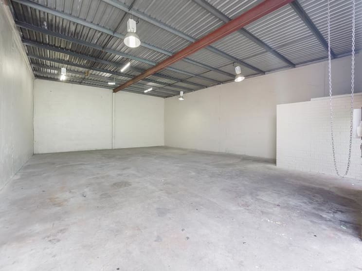 Click to view all images Unit 3 & 4/206 Collier Road Bayswater WA 6053 - Image 3