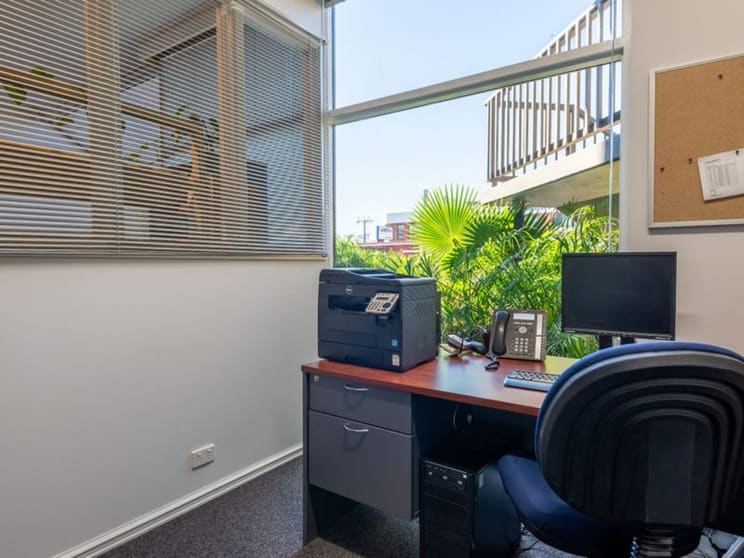 Click to view all images 2/382 South Road Richmond SA 5033 - Image 3