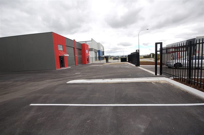 Click to view all images 5/16 Remisko Drive Forrestdale WA 6112 - Image 3