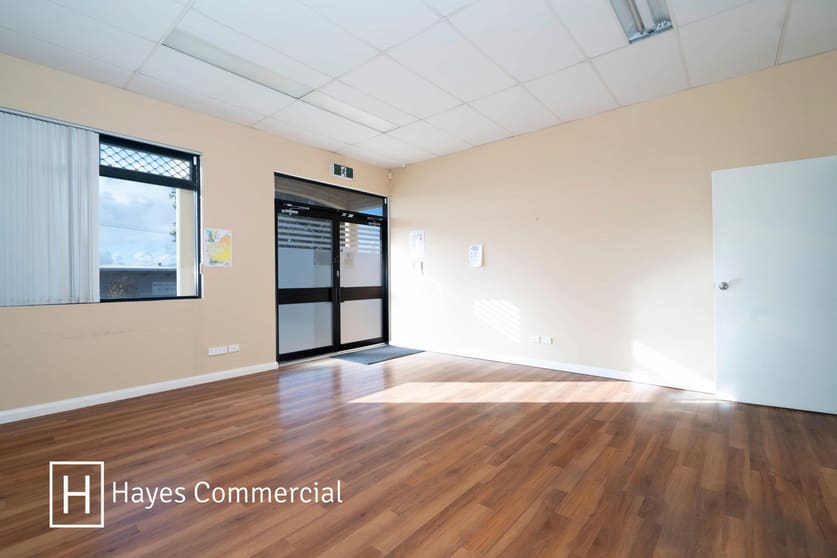 Click to view all images 3 Flindell Street O'connor WA 6163 - Image 3
