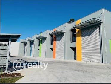 Click to view all images 4/1 Calabro Way Burleigh Heads QLD 4220 - Image 1