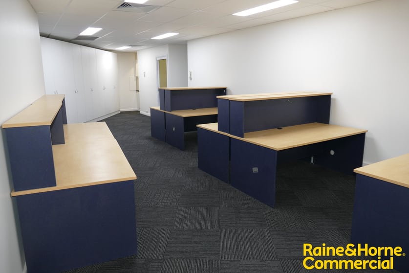 Click to view all images Suite 5/92 Bathurst Street Liverpool NSW 2170 - Image 3
