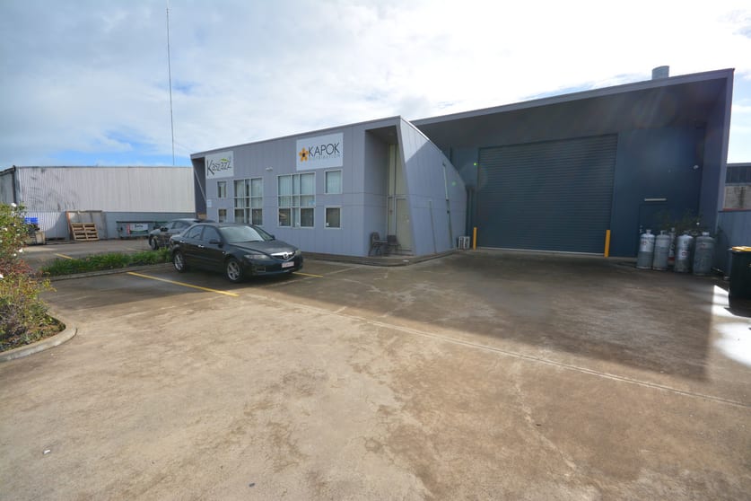 Click to view all images 1 Grace Street Albert Park SA 5014 - Image 2