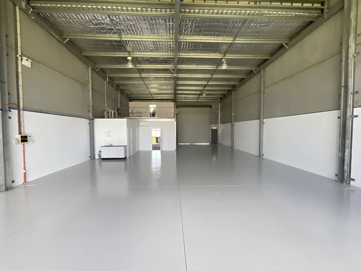 Click to view all images Unit 6, 19 Balook Drive Beresfield NSW 2322 - Image 2