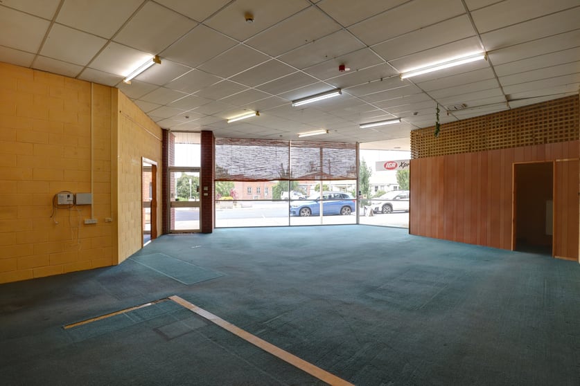 Click to view all images Shop 8-9/39 Wragg Street Somerset TAS 7322 - Image 3