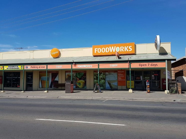 Click to view all images Shop 5/84-86 Sydney Street Kilmore VIC 3764 - Image 1