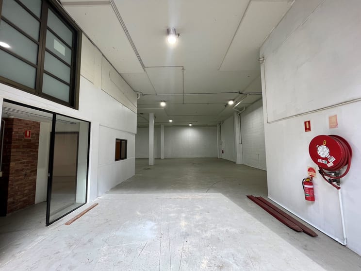 Click to view all images 52 Gibbes Street Chatswood NSW 2067 - Image 3