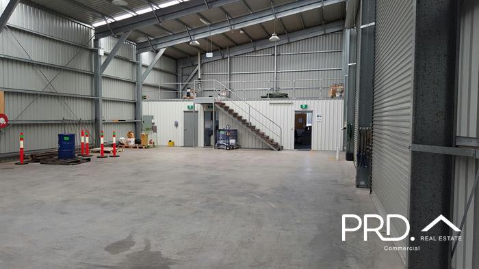 Click to view all images 35-37 Enterprise Circuit Maryborough West QLD 4650 - Image 2