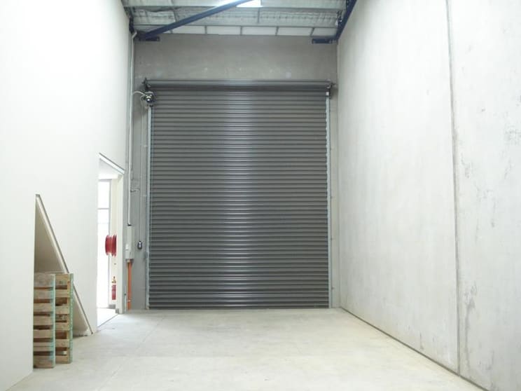 Click to view all images Unit 2/10-12 Montore Road Minto NSW 2566 - Image 3