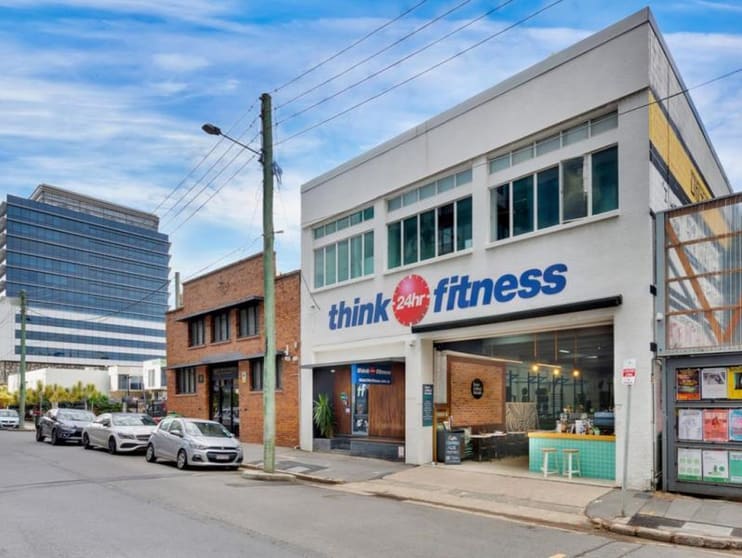 Click to view all images 11 Stratton Street Newstead QLD 4006 - Image 1
