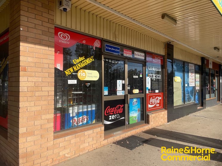 Click to view all images 1/60 Lakedge Avenue Berkeley Vale NSW 2261 - Image 1