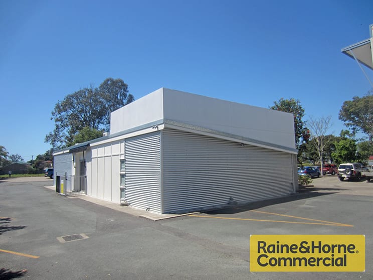 Click to view all images 2/429 Gympie Road Strathpine QLD 4500 - Image 2