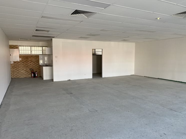 Shop 4/18-22 Kremzow Road Brendale QLD 4500 - Image 3