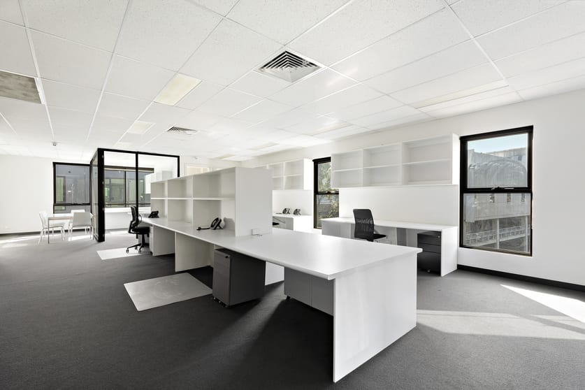 Click to view all images 4/73 Wharf Road Port Melbourne VIC 3207 - Image 3