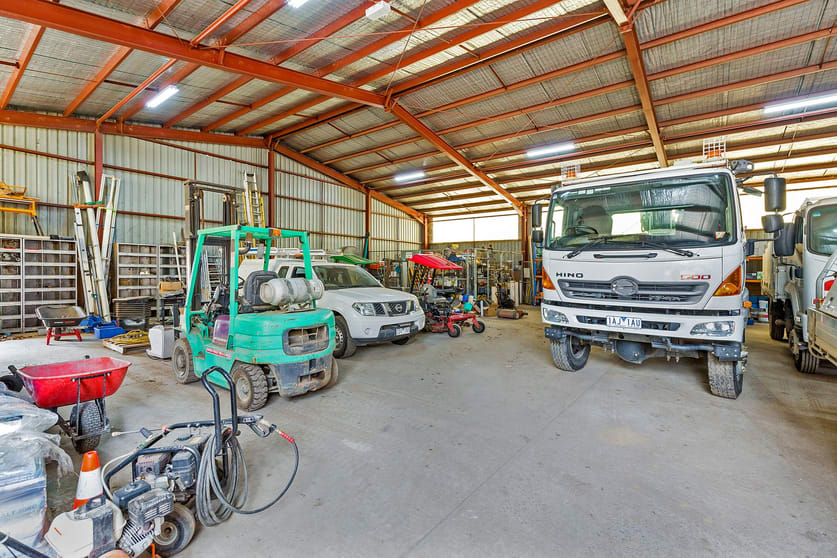 Click to view all images 87 Macdougall Road Golden Gully VIC 3555 - Image 3
